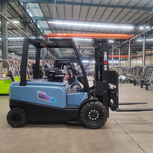 4-wheel Dual-drive Electric Forklift - Image 3